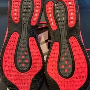 Adidas Supernova 9.5 in original box. Worn about 3 times Adidas Supernova 3 Black White Mens Running Sneakers IE4367  main image 4